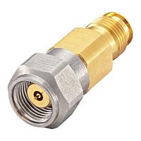 Rosenberger P9S121-K00D3 ຕົວແປ RF - ໃນຊຸດ RPC-1.35mm m-f Adapter