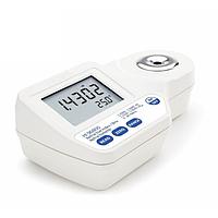 HANNA HI96800 Digital Refractometer ສໍາລັບດັດຊະນີ Refractive Index ແລະ Brix (0.0-85.0% Brix; 1.3300-1.5080 nD; 1.3330-1.5040 nD₂₀)