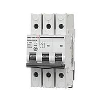 Carlo Gavazzi GMB633PC5 ຕັດວົງຈອນຂະໜາດນ້ອຍສາມຂາ UL489 Miniature Circuit Breaker. 240VAC, 5 Amps, C-curve ມີຂໍ້ຕໍ່ລຸກ. ອັດຕາການຕັດການ 10kA.
