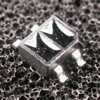 Kingbright ATIR0721DS ອອບຕິຄສະວິດ, ສົ່ງຜ່ານ, ອອດພຸດຟໂຕທຣານຊິດເຂົ້າ 3.4X2.7MM ເລດຟໂຕອິນເຕີຣບູເດີ LED