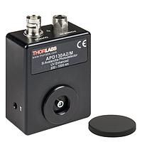 THORLABS APD130A2/M ເຄື່ອງກວດຈັບພາບອຸນຫະພູມທີ່ຊົດເຊີຍ Si Avalanche (200 - 1000 nm, M4 Taps)