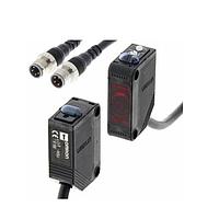 OMRON E3Z-T81A ເຊັນເຊີ Photoelectric ຂະໜາດກະທັດຮັດ (10000 mm, PNP)
