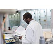 Upgrading Laboratory Heating Magnetic Stirrers: Temperature Precision, Heating Plate Materials, and Cleanroom Safety Standards