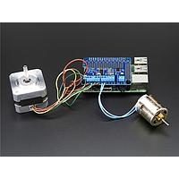 Adafruit 2348 ຕົວຄວບຄຸມແລະຕົວຂັບມອຕໍເຕ້ຣອດ Adafruit DC & Stepper Motor HAT ສໍາລັບ Raspberry Pi - ຊຸດນ້ອຍ