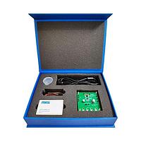Monolithic Power Systems (MPS) EVKT-MP8862 ຕົວຄວບຄຸມແຮງດັນໄຟຟ້າ - ຕົວຄວບຄຸມແຮງດັນໄຟຟ້າປ່ຽນແປງ ຊຸດນີ້ປະກອບດ້ວຍບອດປະເມີນ EV8862-Q-00A, ໜຶ່ງ EVKT-USBI2C-02-BAG, ແລະ ຊັບພະຍາກອນອອນໄລນ
