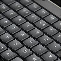 MNT Research MREFCAPK20R01 ອຸປະກອນເສີມ, ຊຸດປຸ່ມຄີບອດ ຊຸດປຸ່ມຄີບອດນີ້ສາມາດໃຊ້ງານໄດ້ກັບແລັບທອບ MNT Reform ແລະສໍາລັບແຄບບອດ USB MNT Reform. ຕົວຮ່າງຂອງປຸ່ມແມ່ນຜ່ານການຂຶ້ນຮູບດ້ວຍ ABS ທີ່ແຈ້ງແຈງດ້ວຍການຄຸດ PU ບາງ. ແຜນຜະລິດ: QWERTY-UK.