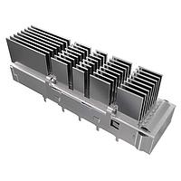 Amphenol Commercial Products UE36C1620005A4A ຕົວເຊື່ອມຕໍ່ I/O QSFP DD SUS CAGE 1X1 ມີຫົວກະກູນ HS fin pin h=13.5mm, ການໄຫຼອາກາດຈາກດ້ານໜ້າໄປດ້ານຫຼັງ